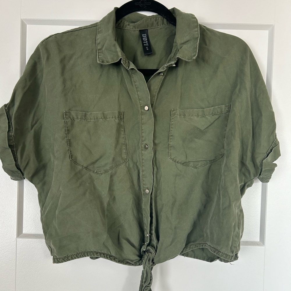 Arm Green Blouse